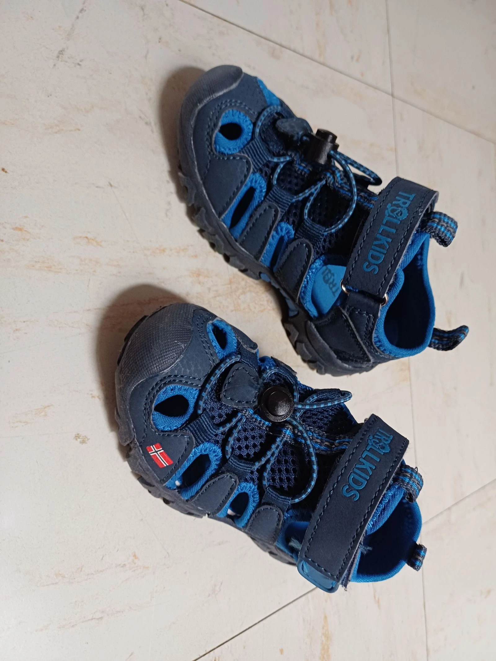 Blue hiking sandals with openings - Size 25 Trollkids – photo 2